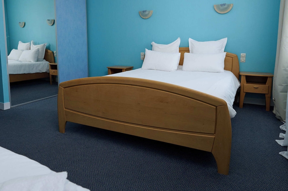 غرفة كلاسيكية بسرير مزدوج، HOTEL LE PLAT D'ETAIN 2/6