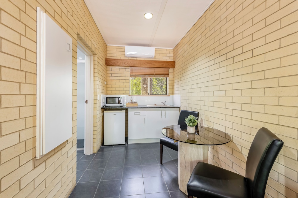 Country Comfort Bundaberg 13/74