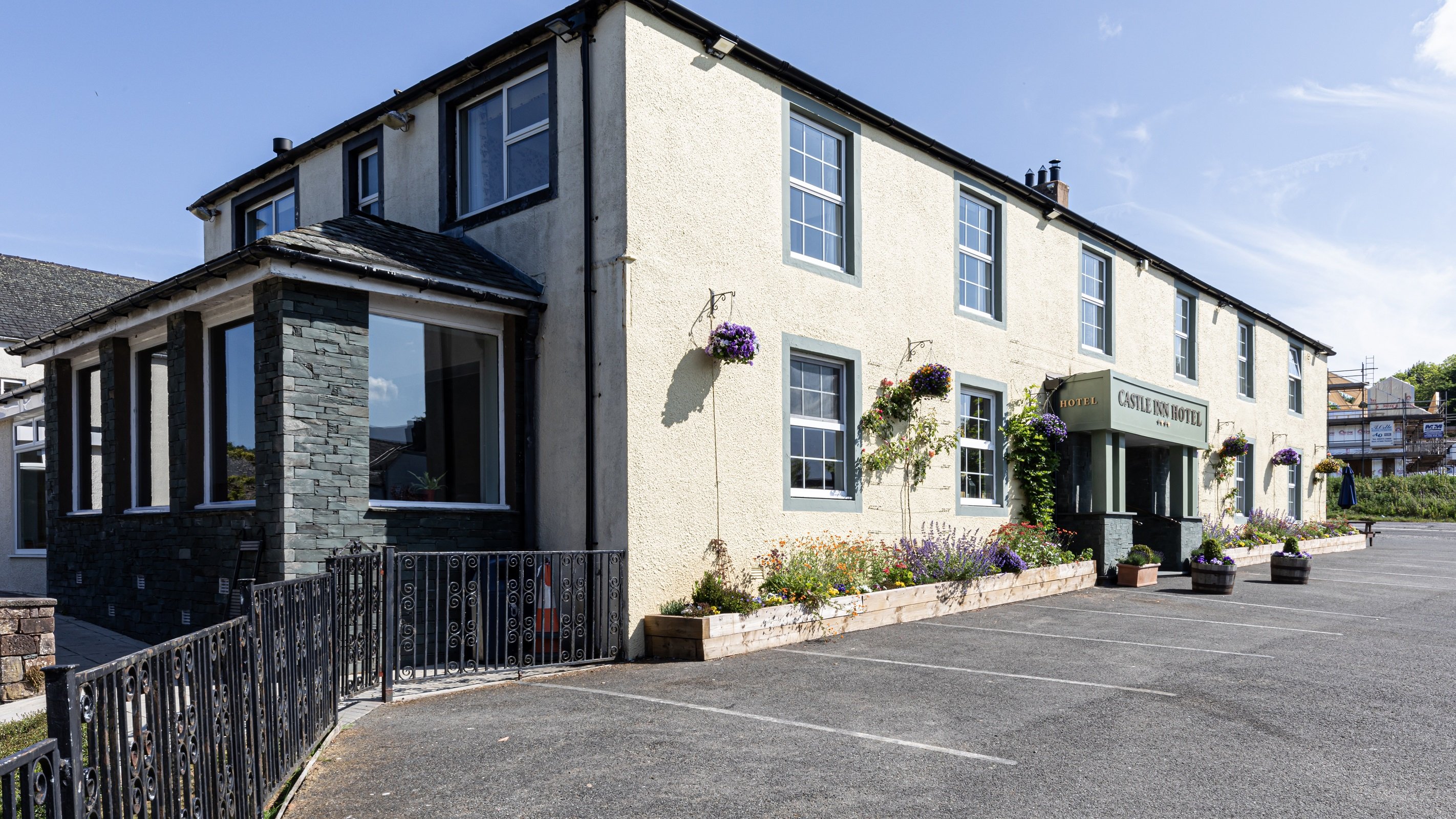 Lake District Castle Inn 40/50