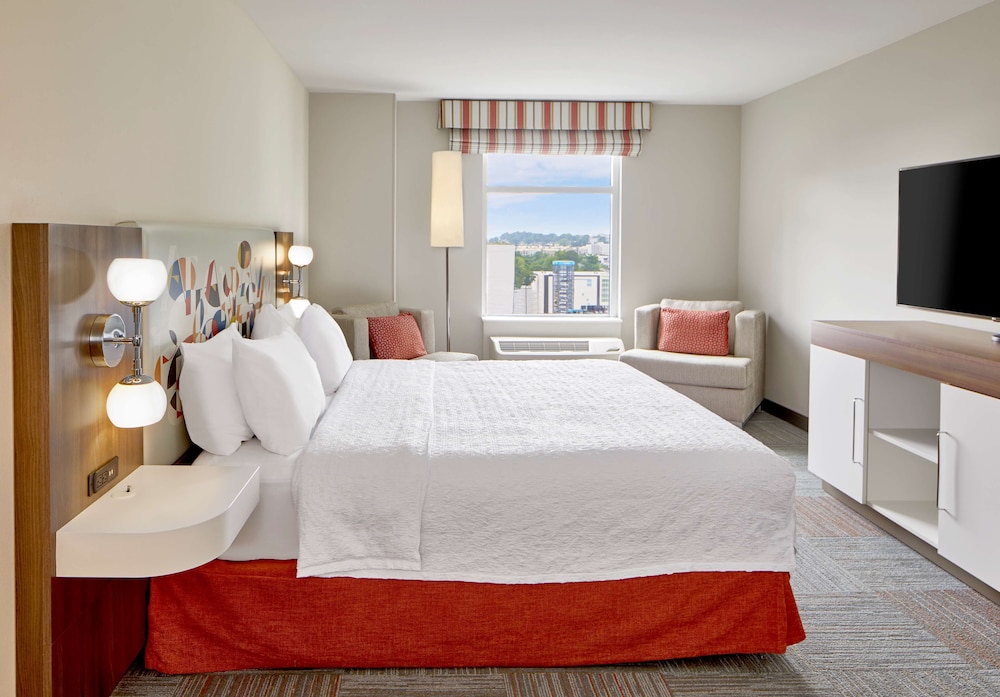 Hampton Inn and Suites Atlanta Midtown 17/53