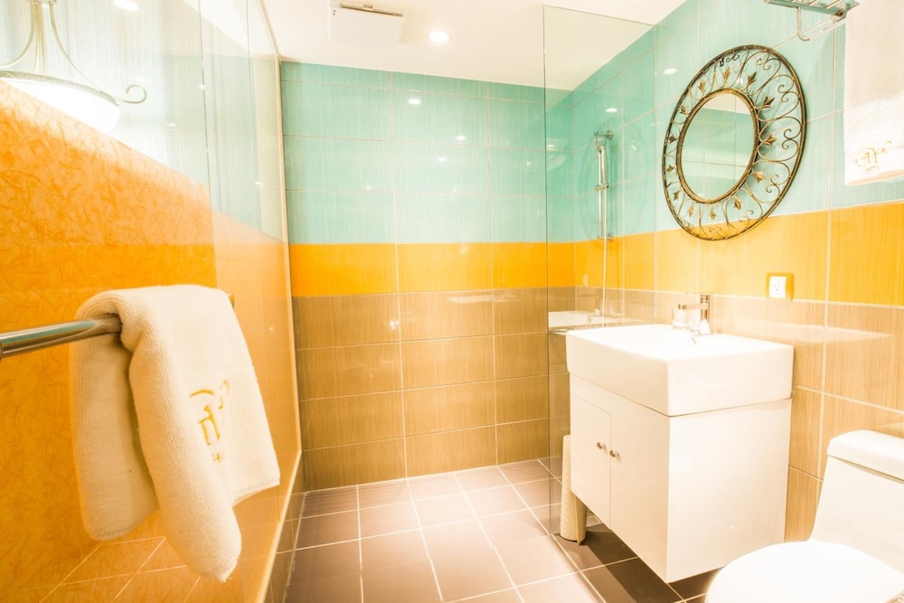 Walker Hotel Ximen 46/50