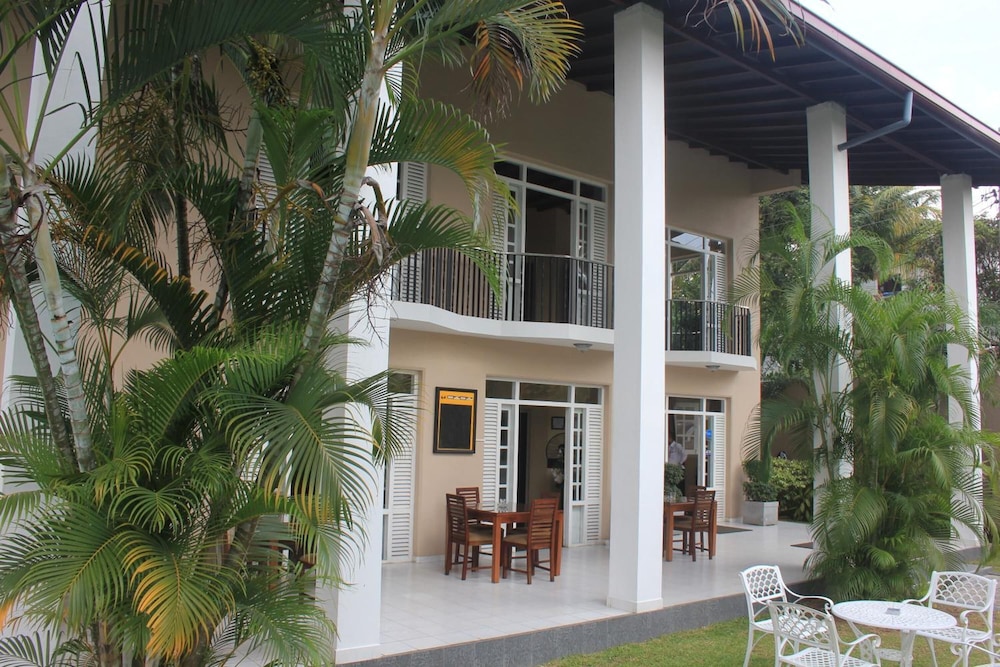 Grand 7 Hotel Thalawathugoda (ex Seven Eleven Hotel) 2/43