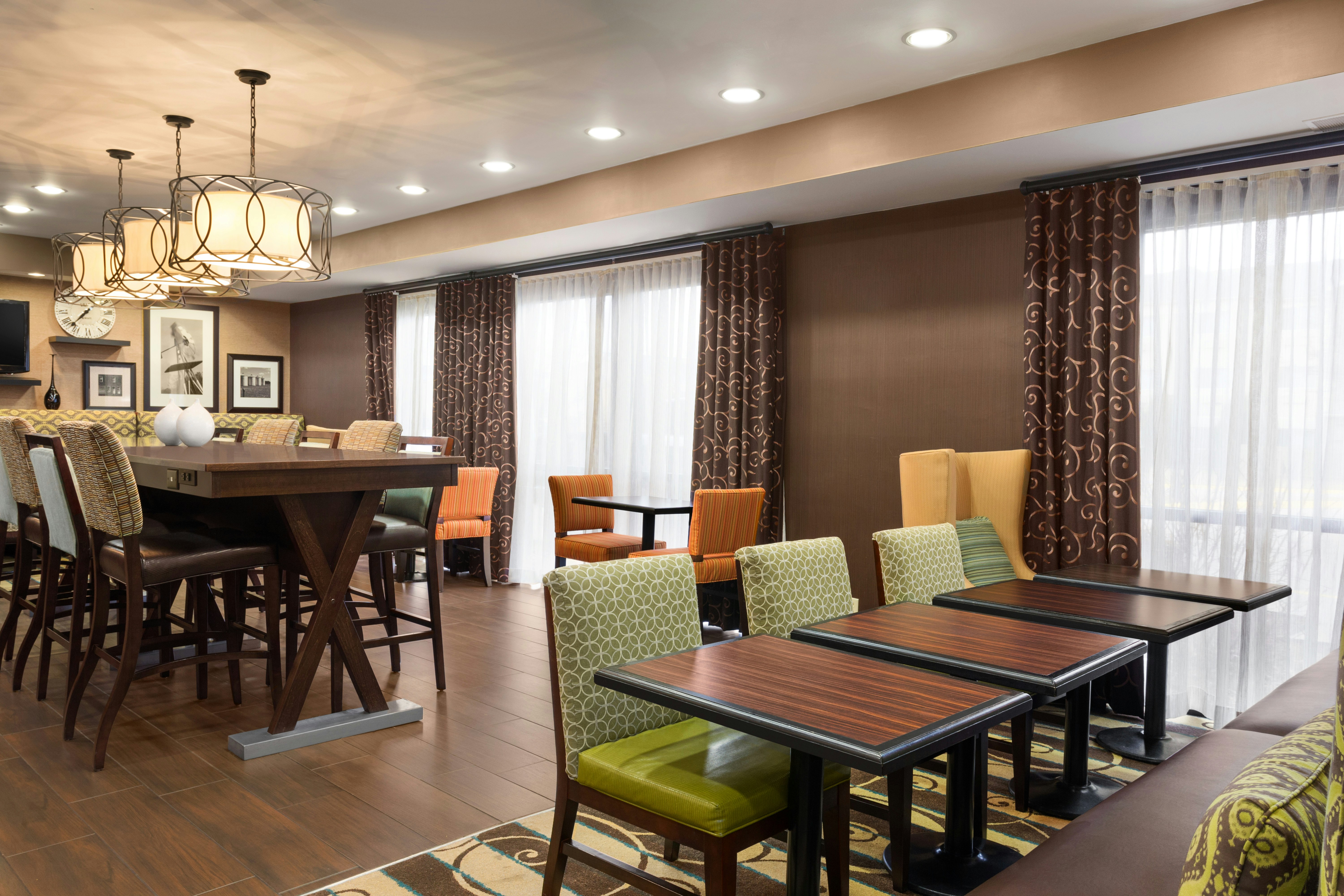 Hampton Inn Wichita-East 30/39