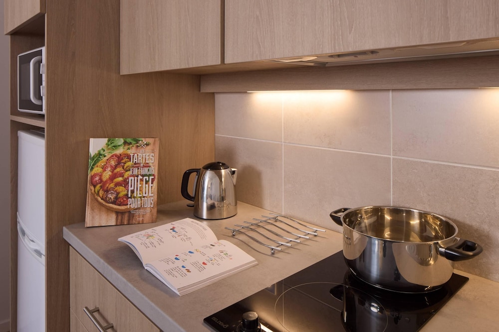 Quality Aparthotel Massy Palaiseau 19/28