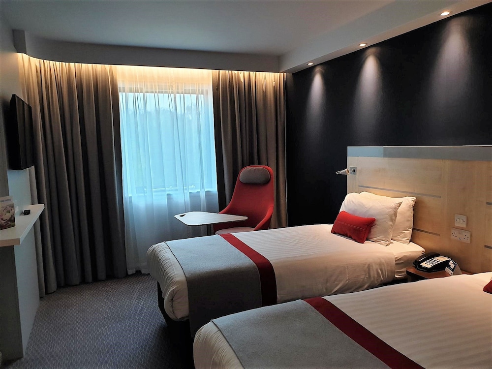Holiday Inn Express Burnley 22/78