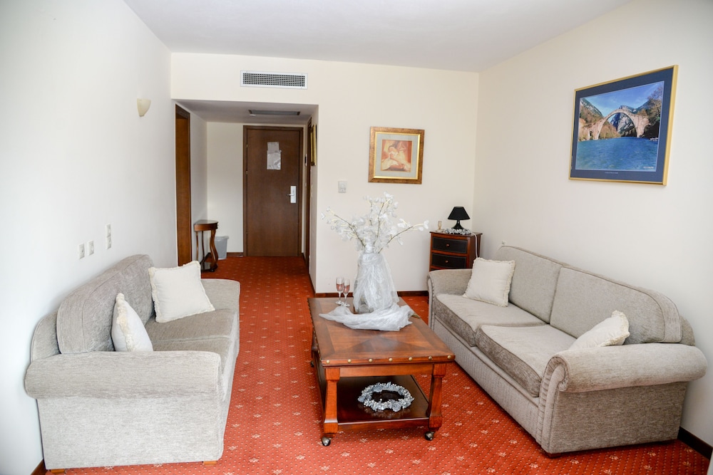 Arta Palace Hotel 31/52