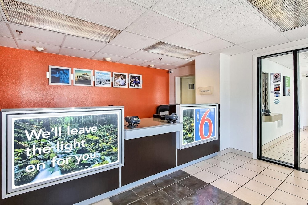 Motel6 Sunnyvale, CA - North 9/60