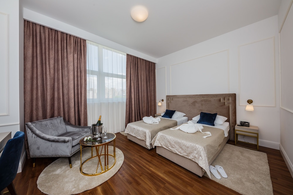 STANDARD, DOUBLE OR TWIN BED