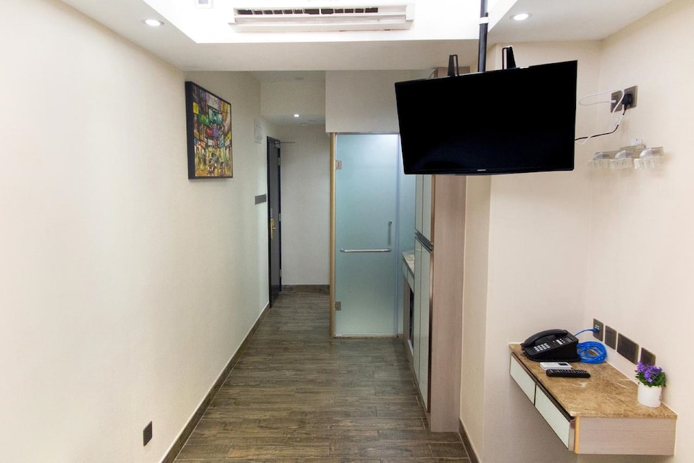 Metroplace Boutique Hotel 37/48