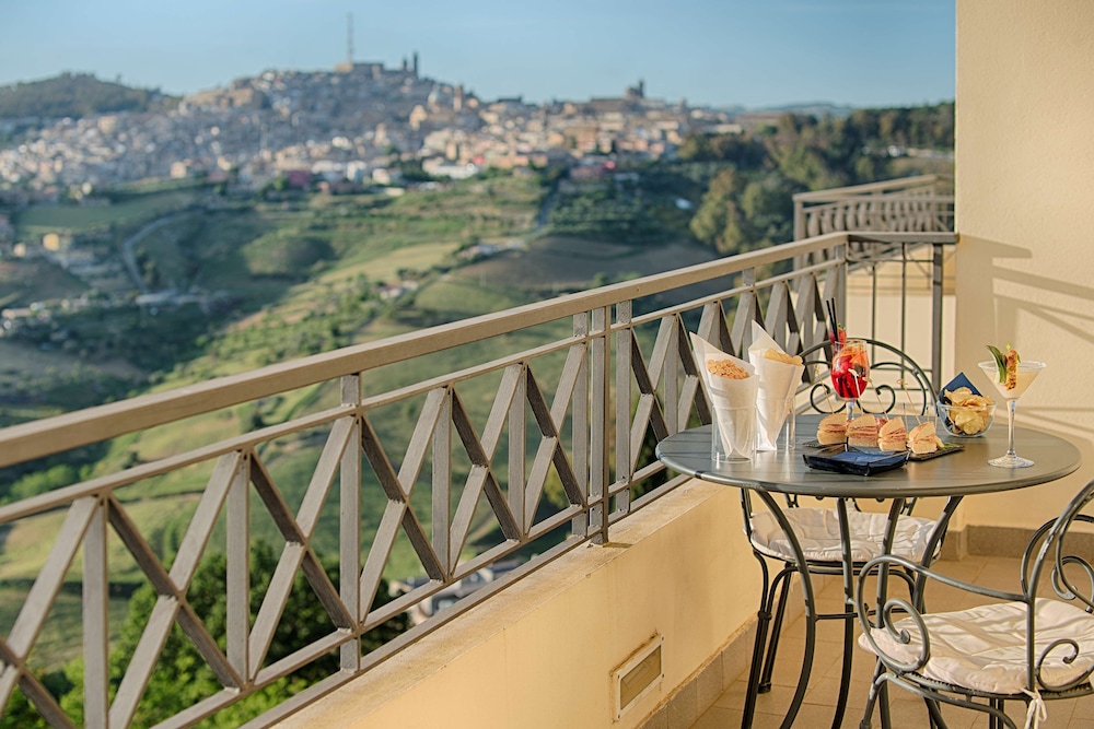 Nh Caltagirone Villa San Mauro 36/49