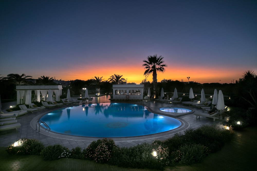 Porto Naxos 4/56