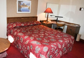 HomeTown Inn By OYO - Liberal, KS 9/27