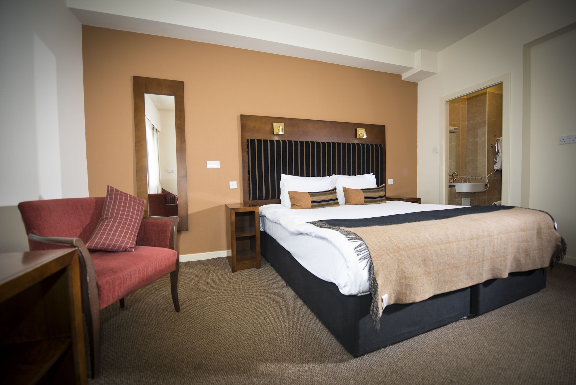 STANDARD, DOUBLE OR TWIN BED