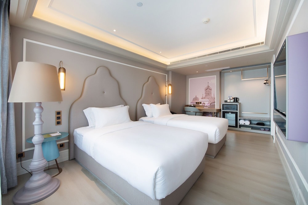 Mercure Harbin Hexing Road 24/48