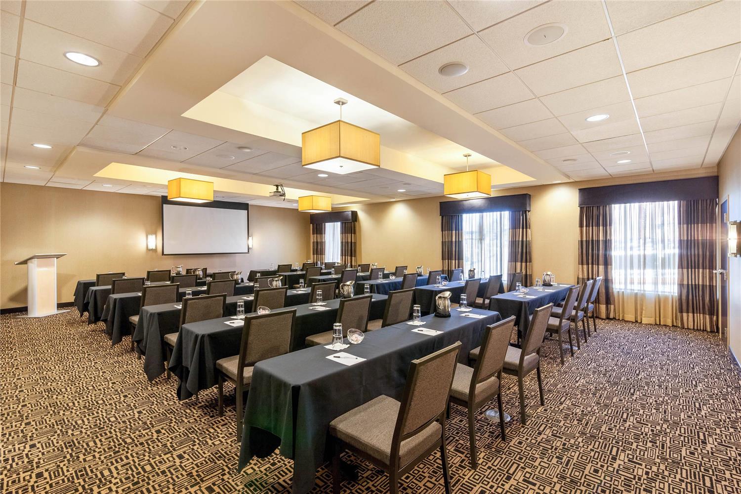 Cambria Hotel Pittsburgh - Downtown 35/41
