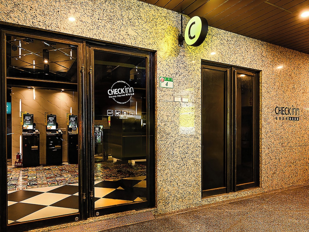 CHECK inn Taipei Main Station 23/50