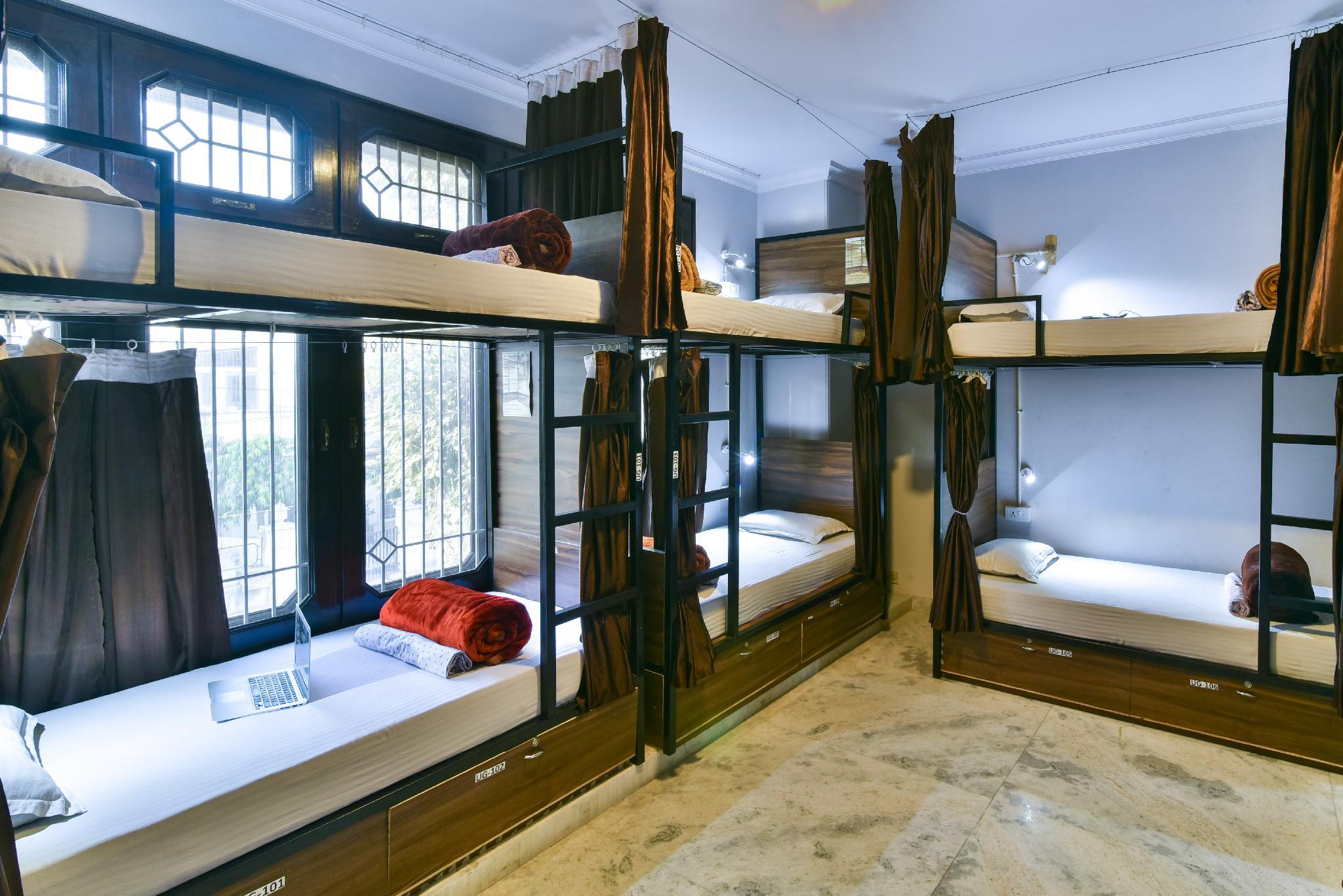 MIXED DORM, 8 BEDS