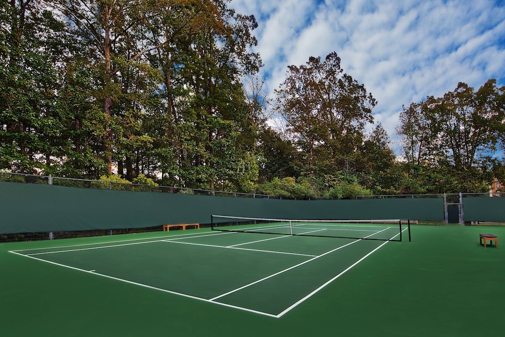 Marriott S Manor Club At Ford S Colony 12/50