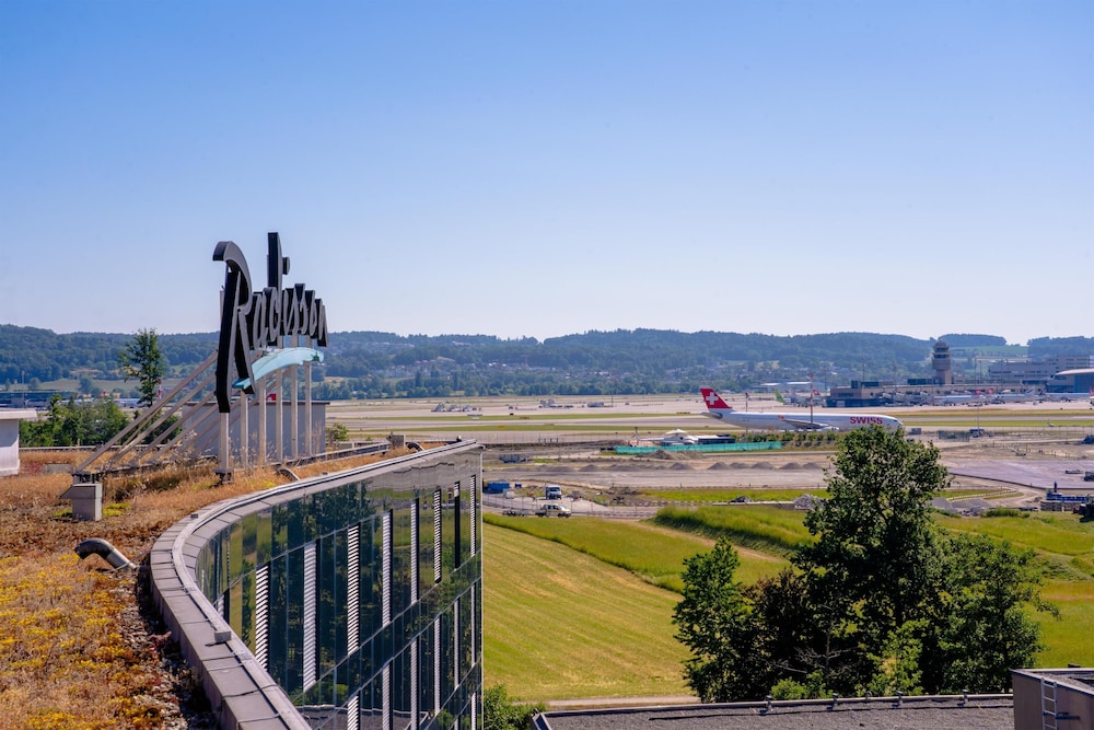 Radisson Hotel Zurich Airport 7/70
