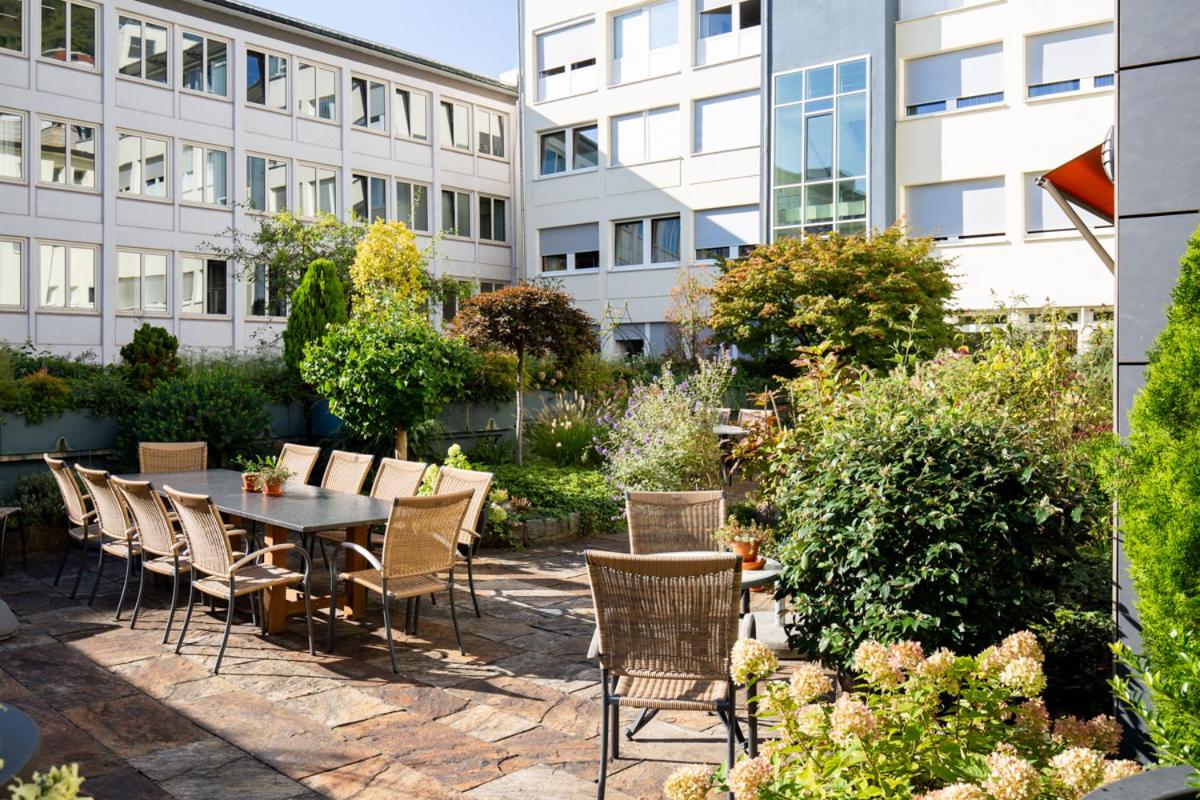 Kronenhotel Stuttgart 41/50