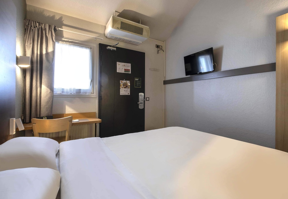 ROOM, DOUBLE BED, ACCESSIBLE