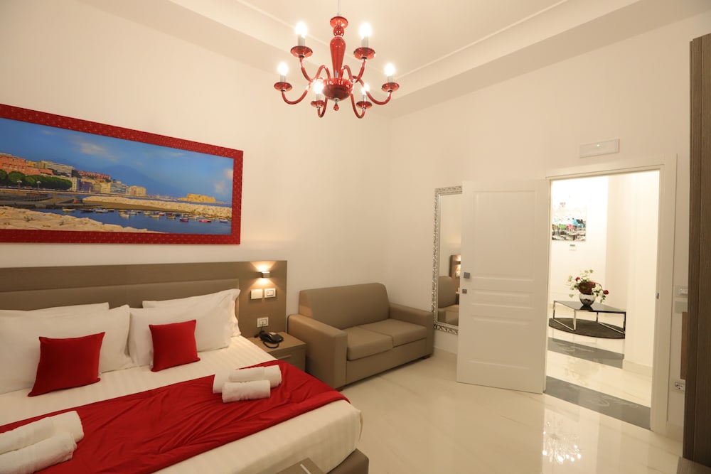 Mecla Suites 11/19