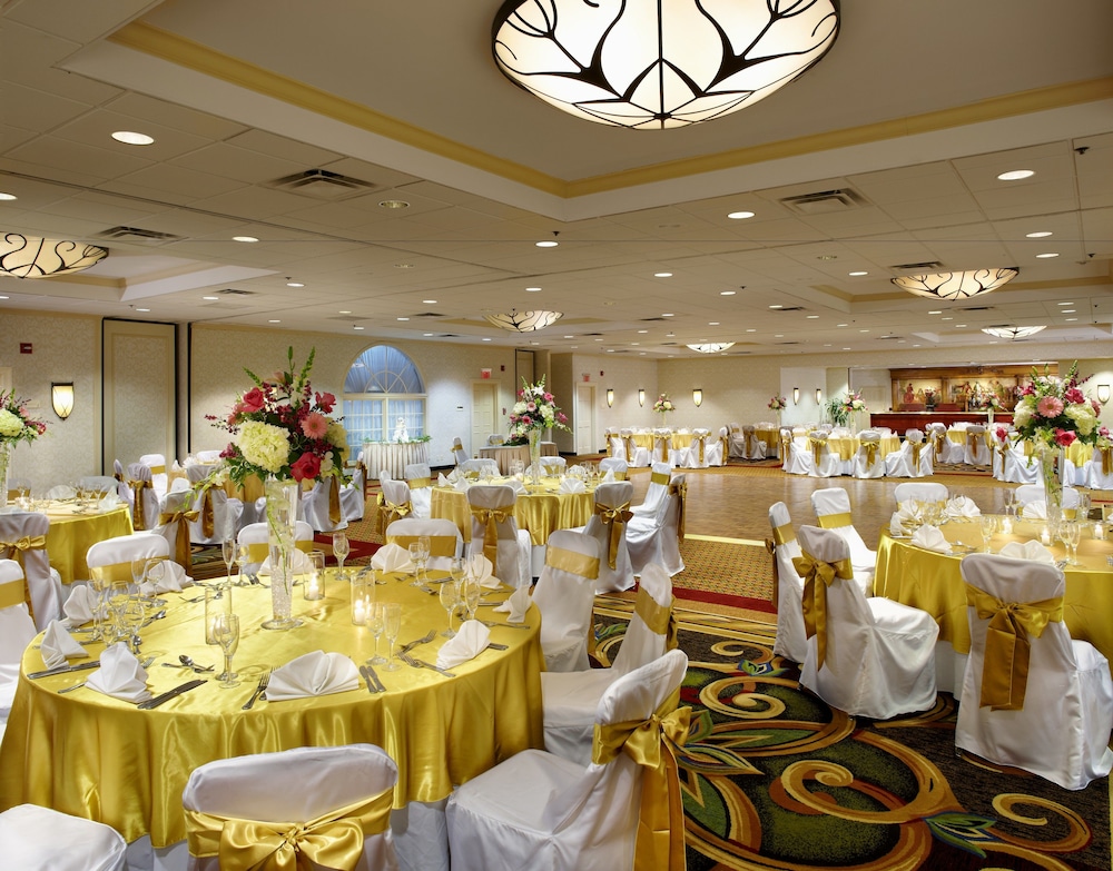 Clinton Inn Hotel Event Center 26/30
