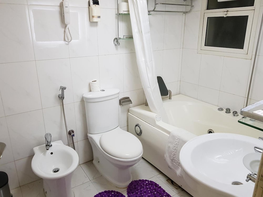 Al Jazeera Hotel Apartments LLC 29/30