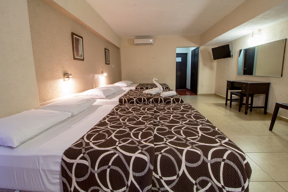 Hotel Colon Merida by Kavia 29/66