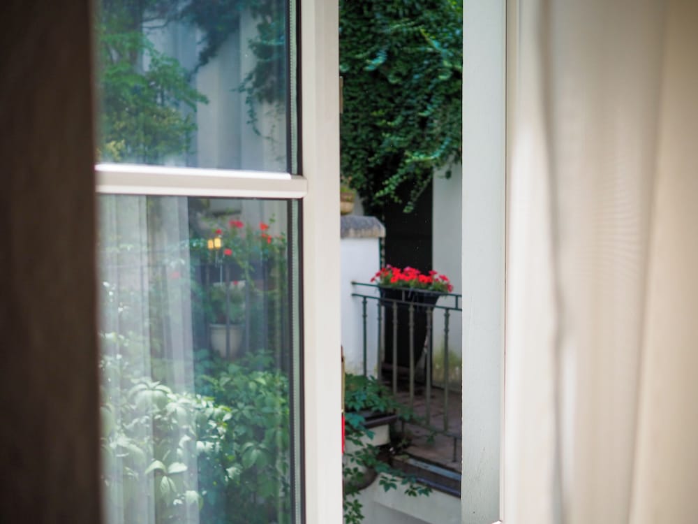 Boutique Hotel 16 6/50