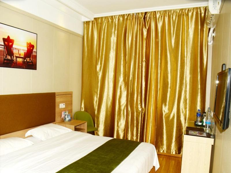 GreenTree Inn Shanxi Taiyuan Gujiao East Dachuan Road Express Hotel 7/50