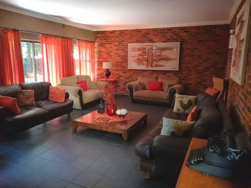 24 On Vrey Boutique Hotel 26/50