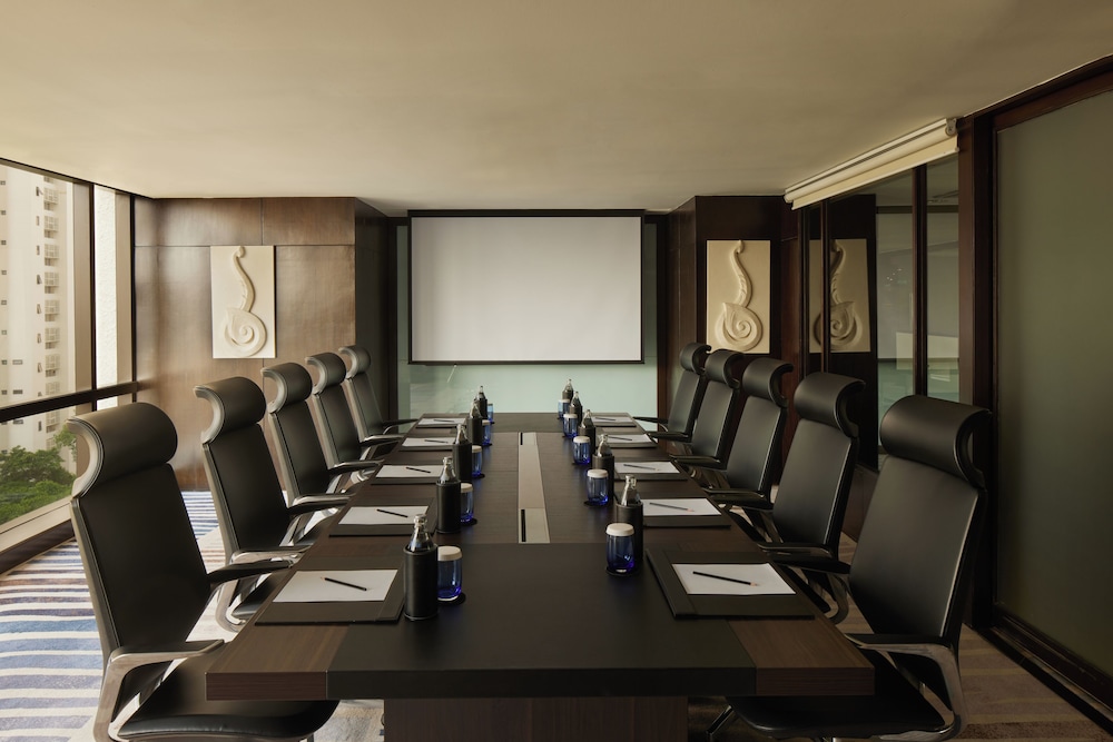 Banyan Tree Bangkok 61/71