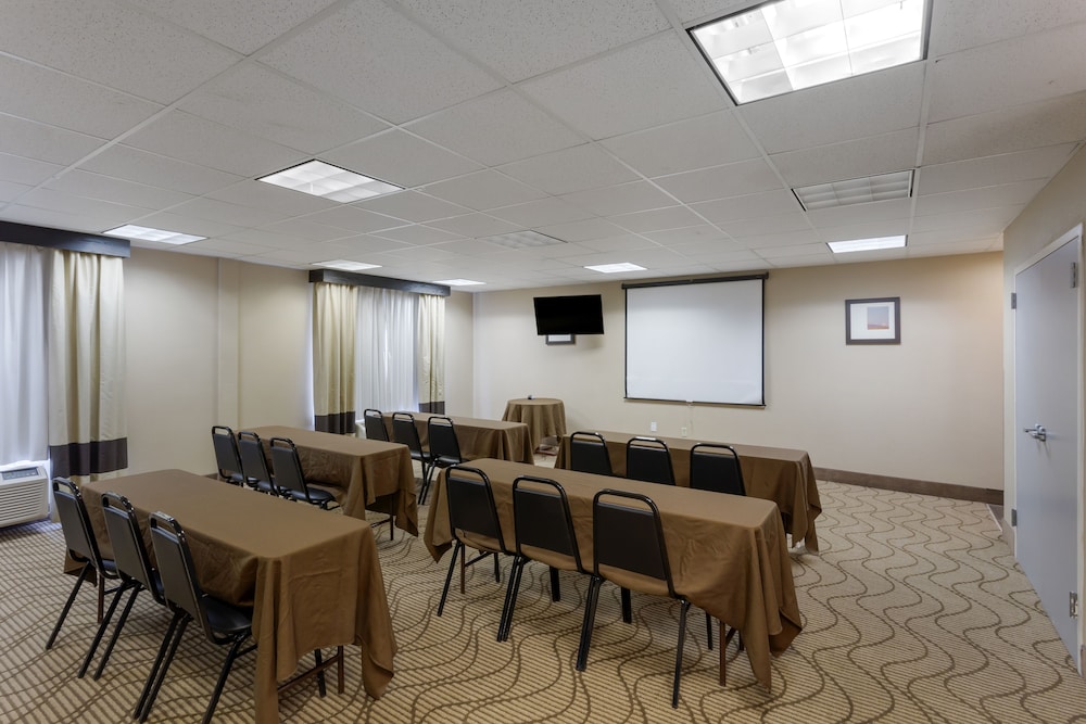 Comfort Inn & Suites Woods Cross - Salt Lake City North 40/43