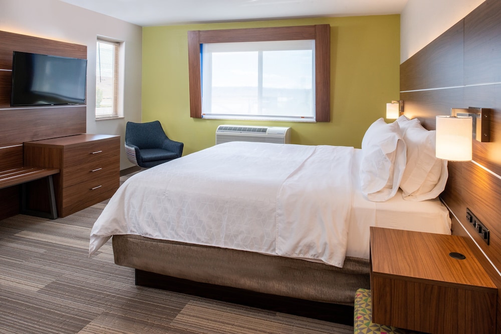 Holiday Inn Express Hotel And Suites Gunnison 26/73