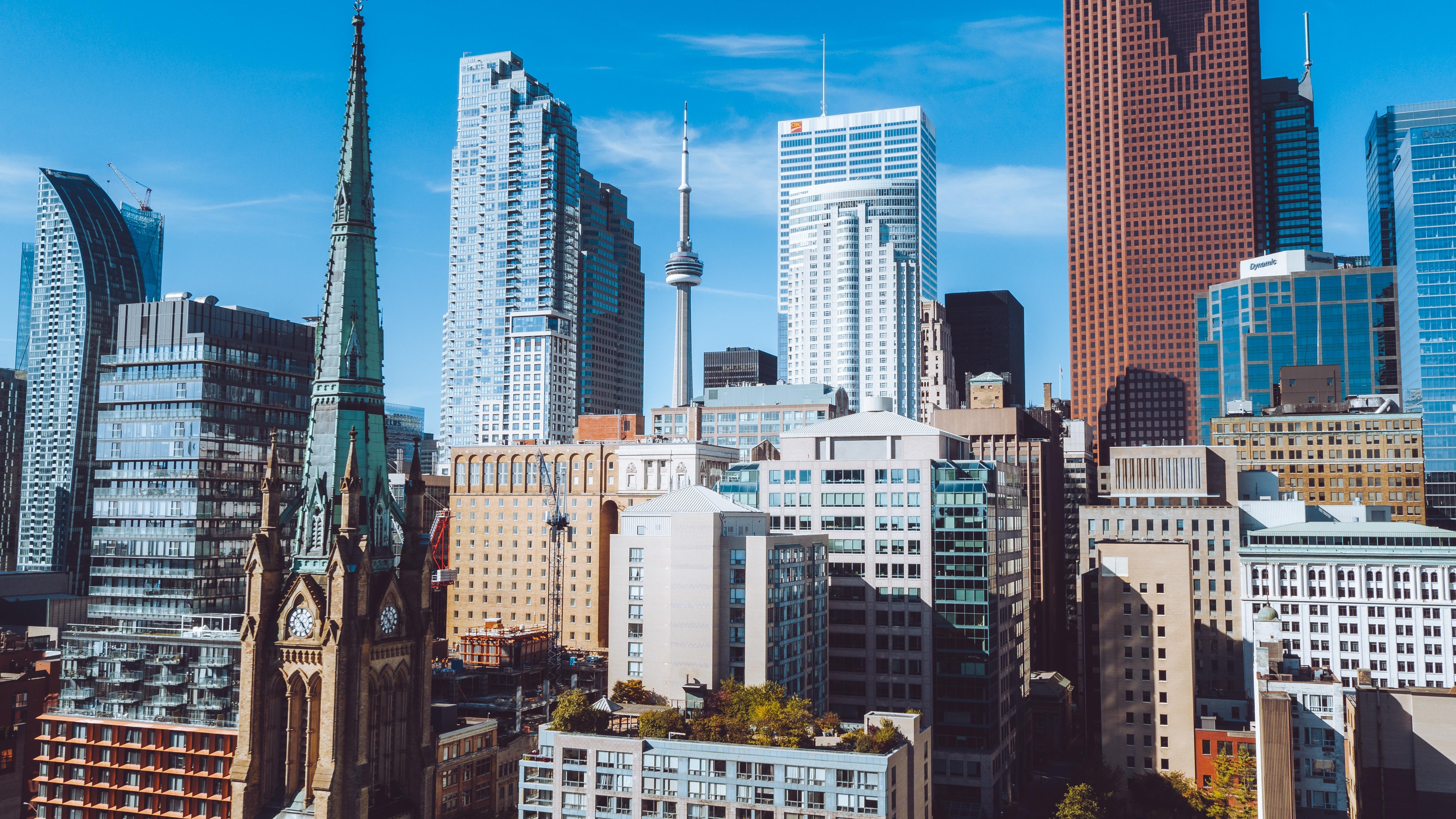 Holiday Inn Express Toronto Downtown 73/76