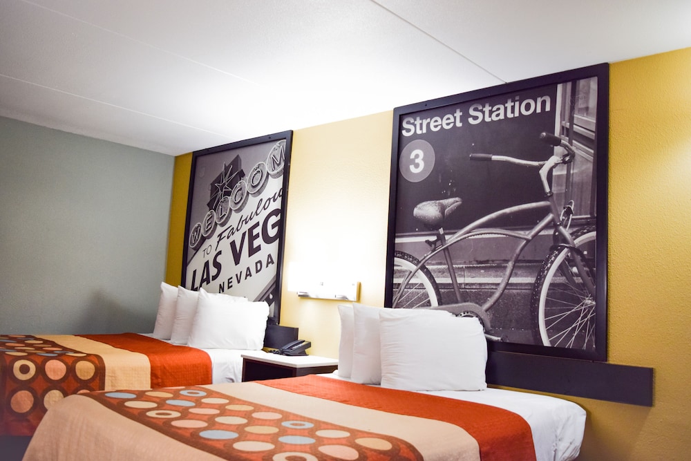 Super 8 by Wyndham Raleigh Downtown 13/26
