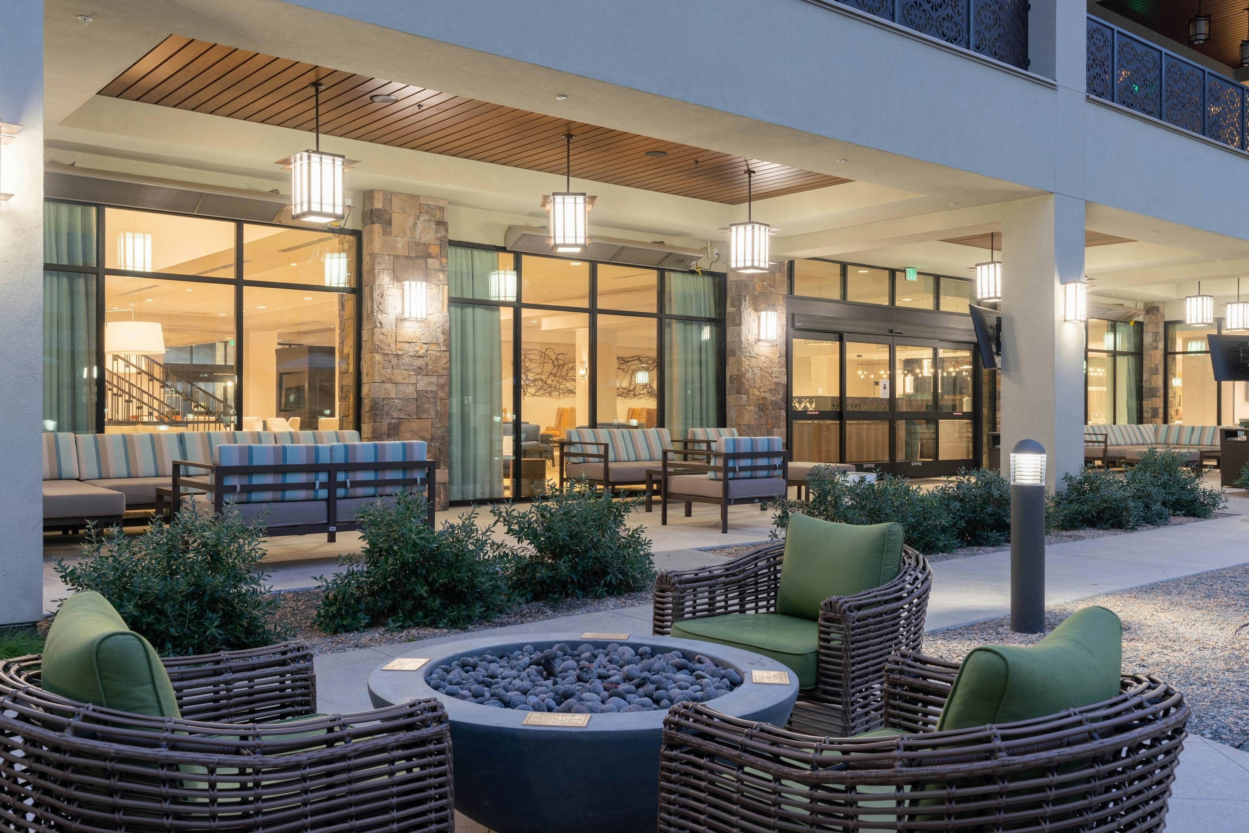Courtyard by Marriott Thousand Oaks Agoura Hills 31/53