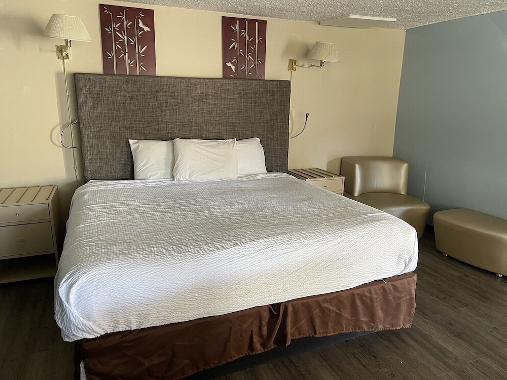 Safari Motel 18/55