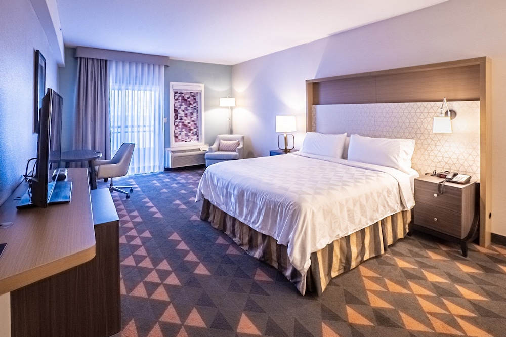 Holiday Inn Osoyoos 18/81