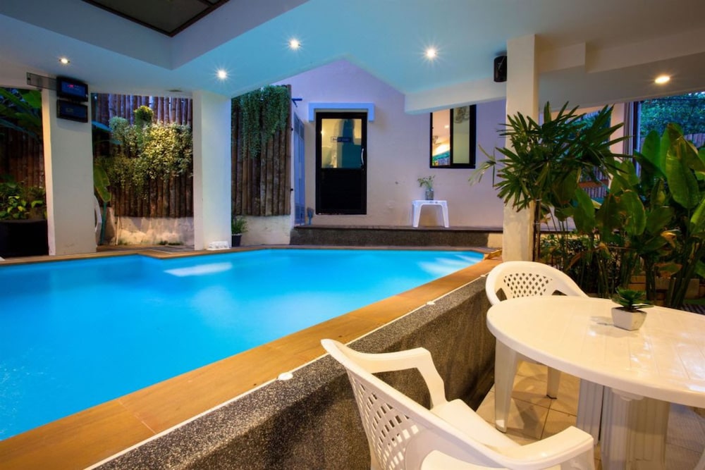 The Wave Hotel Patong 58/73