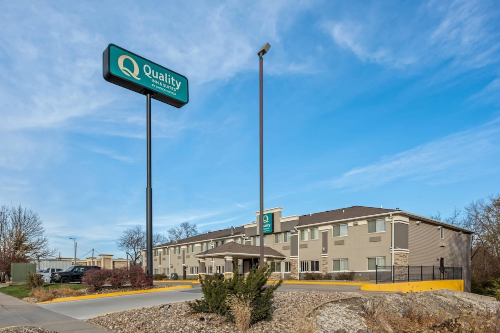 Quality Inn & Suites Des Moines Airport 47/50
