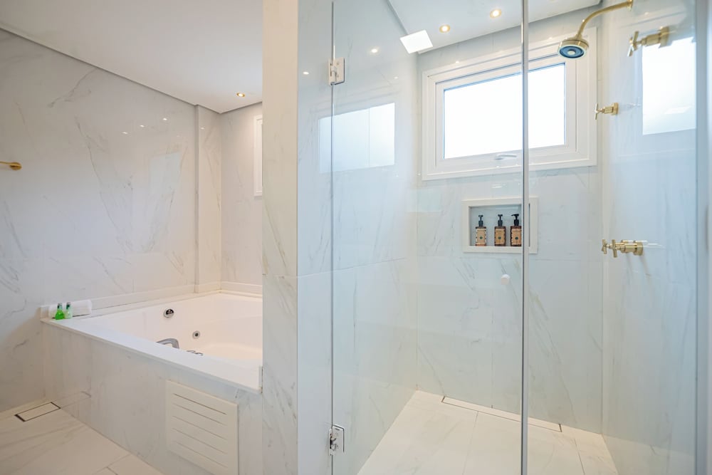 Sapphire, King Bed، Villa Do Vale Boutique Hotel And Bistro 9/10