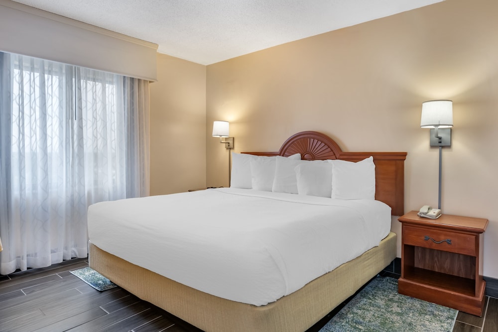 Tropical Winds Resort 19/50