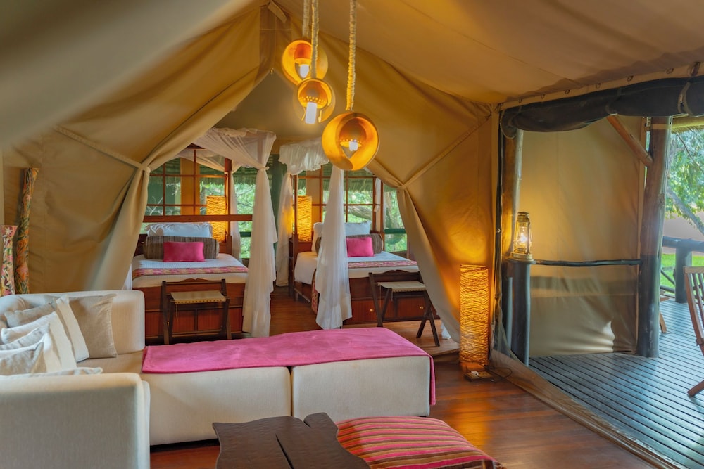 Samburu Intrepids Tented Camp 10/49