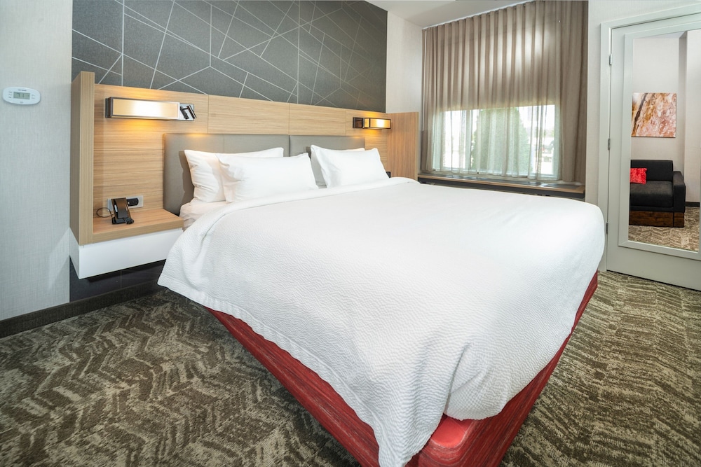 SpringHill Suites by Marriott Kenosha 13/49