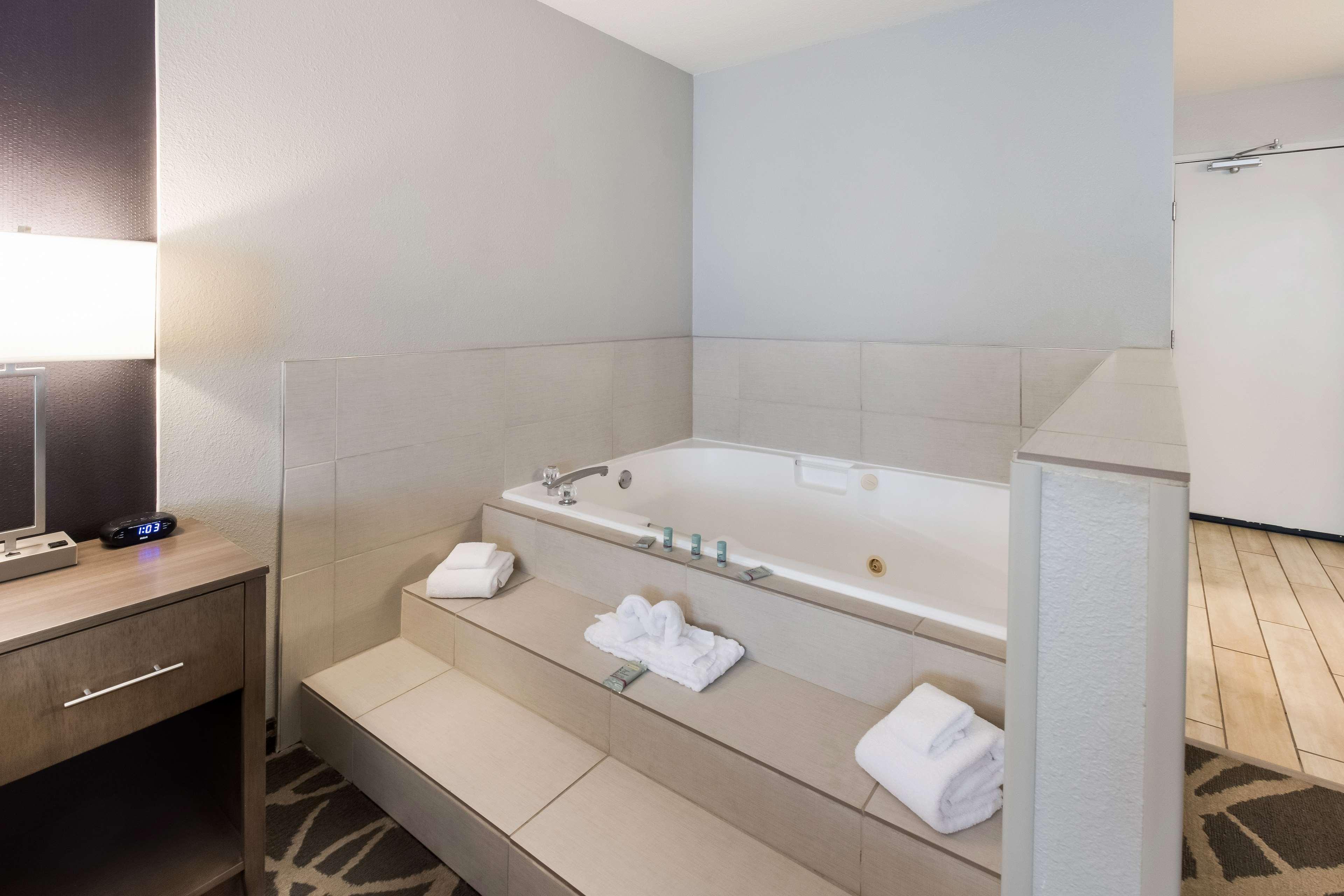 Room, Double Bed, Best Western Mcminnville Inn 4/4