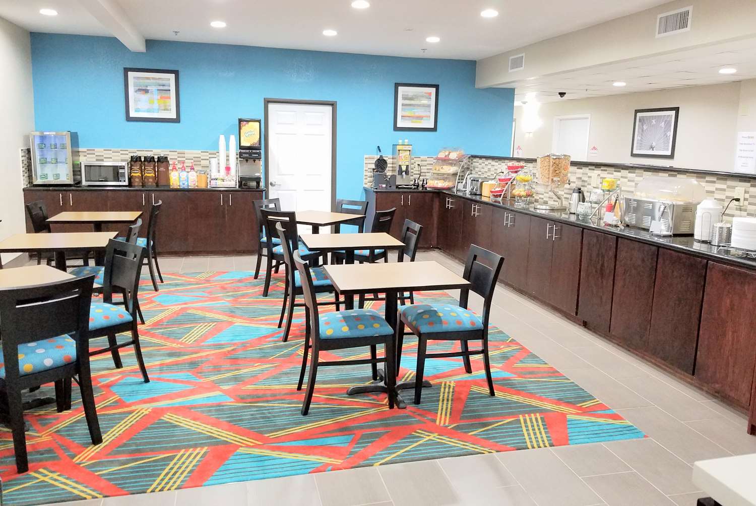 Hawthorn Suites By Wyndham Irving DFW South 4/8