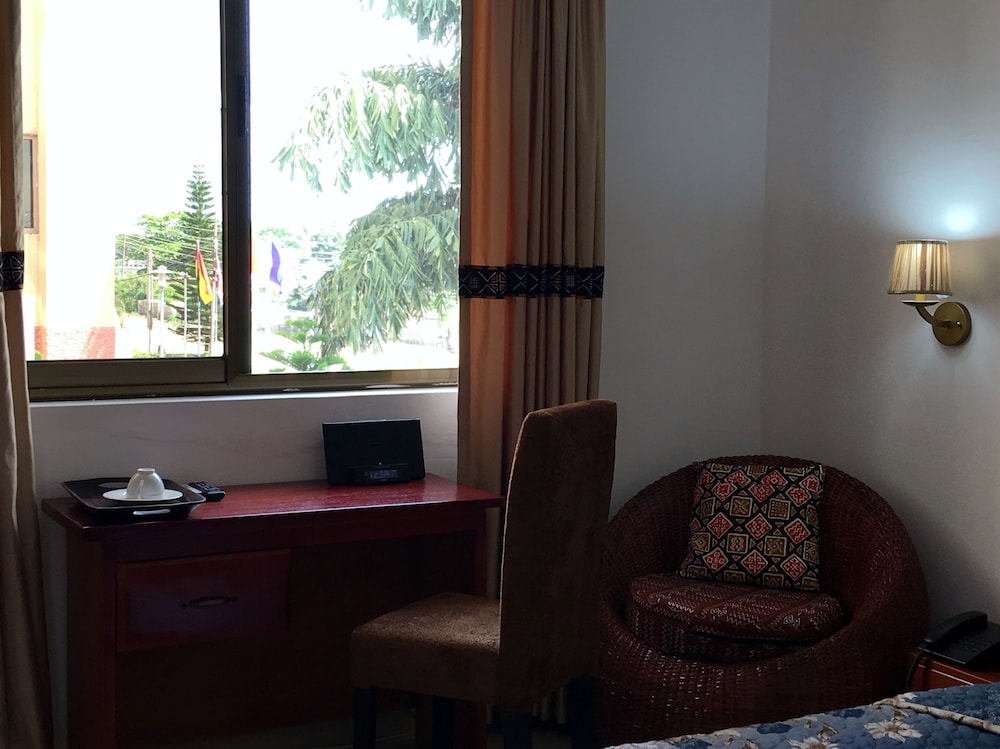 Asantewaa Premier Guesthouse 27/49