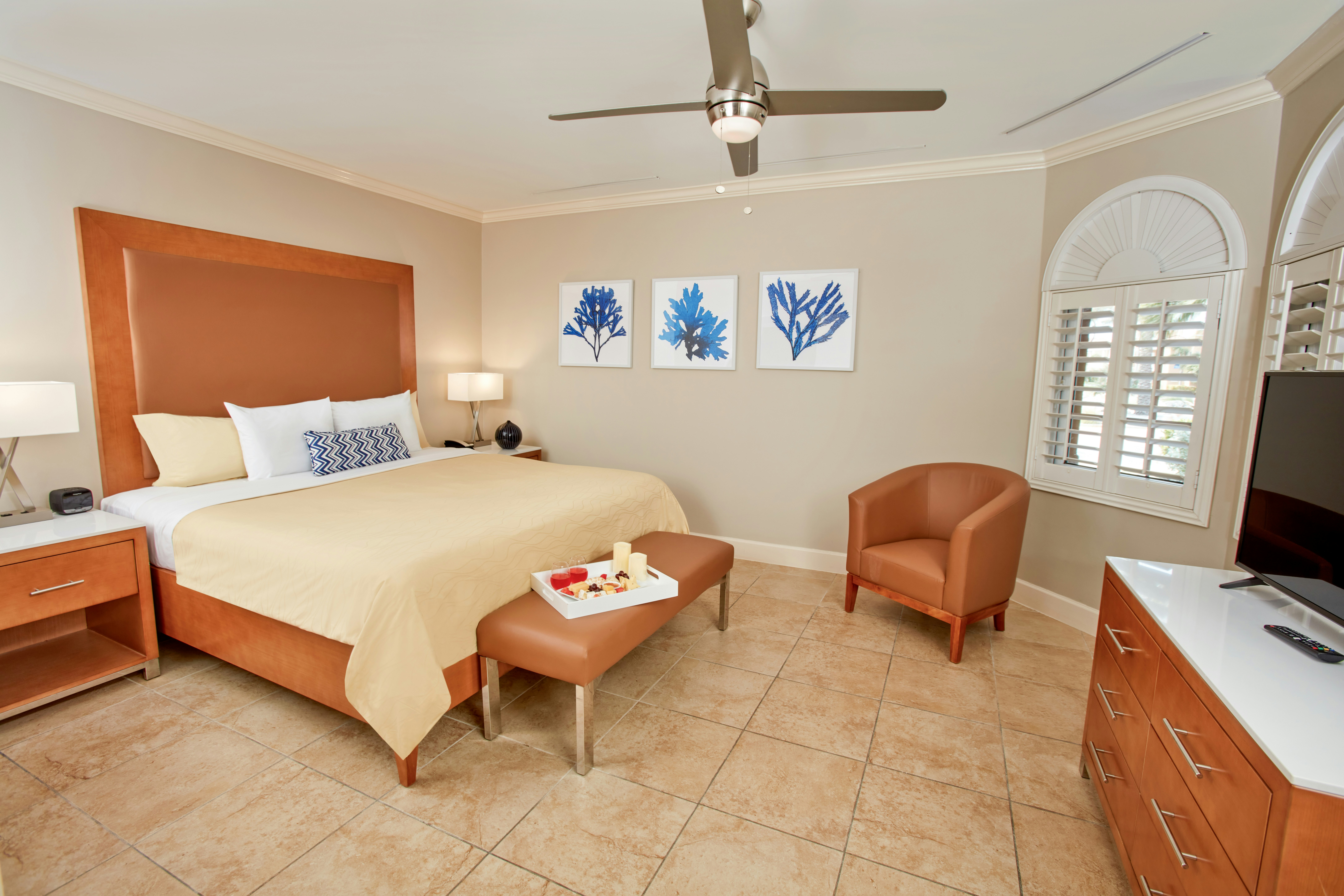 1 BEDROOM, GOLF, SUITE, VILLA